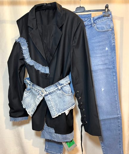SACOU CU DETALII DIN JEANS